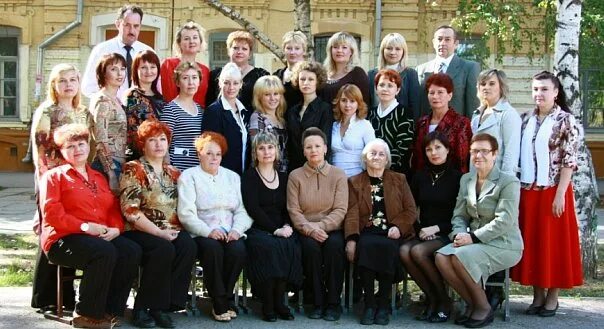 Школа 83 ростов. Учителя школы номер 83. Директор 77 школы ярославль. Учителя школы номер 83. Школа 83 преподаватели.