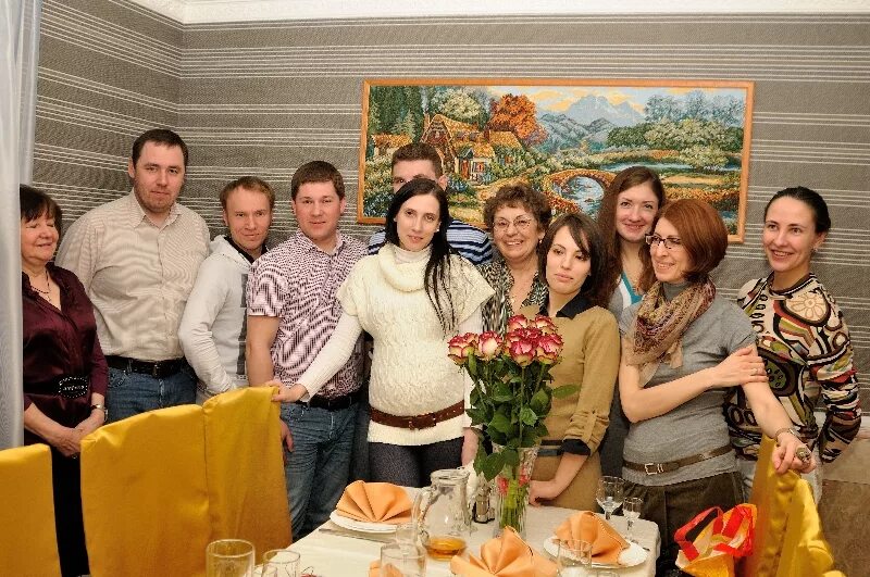Сон встреча одноклассников. Встреча выпускников 15 лет спустя. встреча одноклассников фотосессия. встреча одноклассников через 20 лет. встреча выпускников через 20 лет.