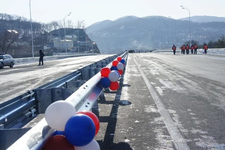 Фриз владивосток. Мост Седанка де фриз. Седанка де фриз дорога. Низководный мост Владивосток. Дорога на Дефриз Владивосток.