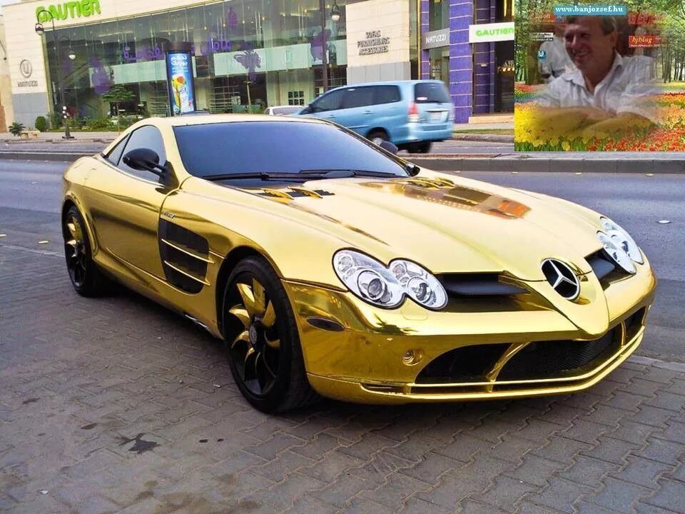 Золотистый авто. Mercedes-Benz SLR MCLAREN золотой. Мерседес Макларен желтый. Mercedes MCLAREN SLR Золотая. SLR MCLAREN золотой.