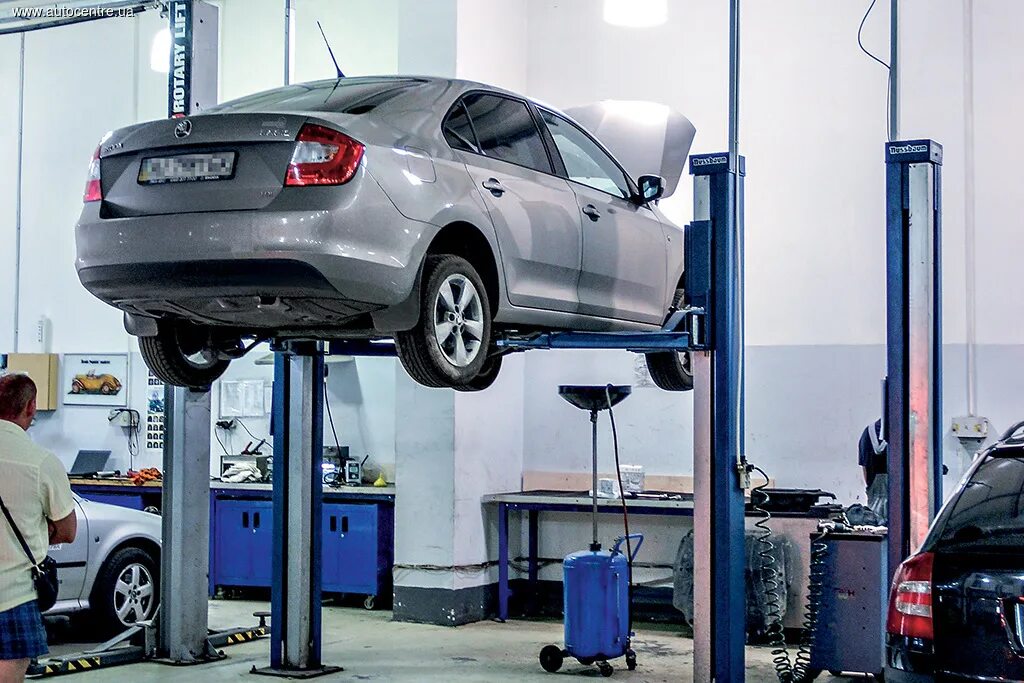 Рапид сервис. Skoda octavia a7 на подъемнике. шкода октавия а5 на подъемнике. шкода рапид на подъемнике. шкода рапид 2014 на подъемнике.