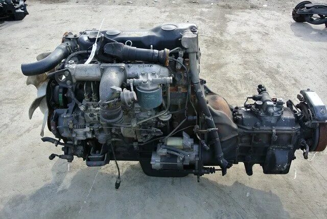 6 д 32. Мицубиси Кантер двигатель 4d32. ДВС Митсубиси Кантер 4д32. Двигатель Canter 4d33. Mitsubishi Canter Canter 35 двигатель.
