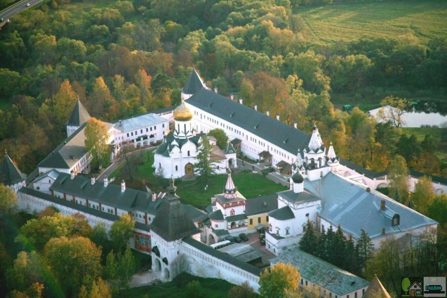 Погода в звенигороде на сегодня. Саввино-Сторожевский монастырь. Савино-Сторожевский монастырь, Звенигород. Звенигород монастырь Саввы. Сава сторожемкий монастырь.