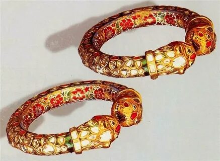 Браслет 18