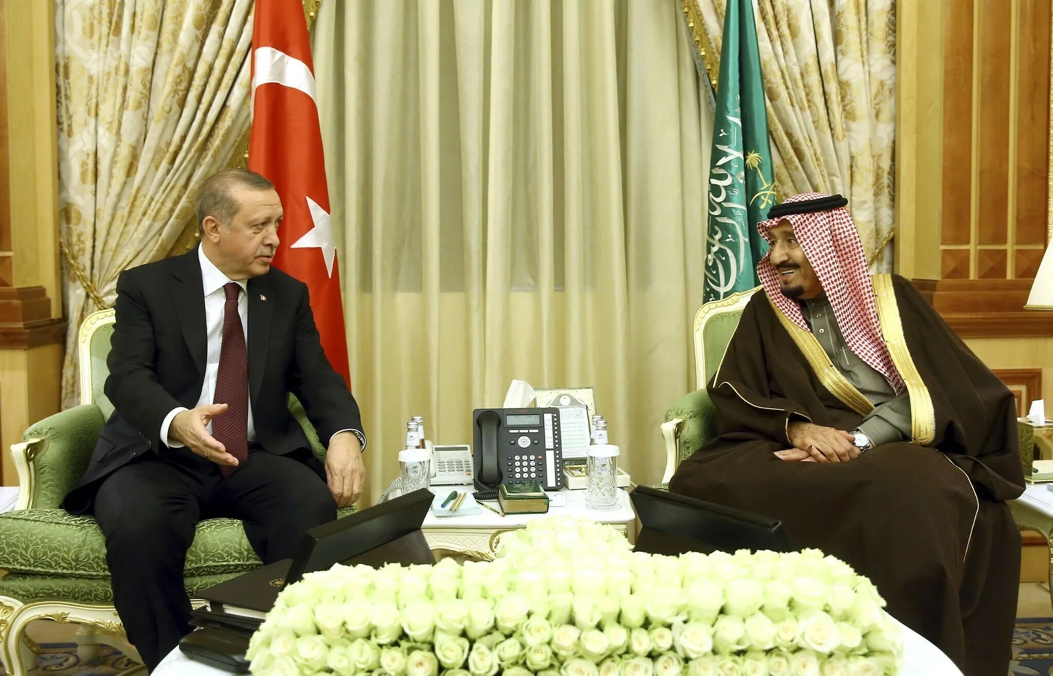 Эрдоган и Салман. Эрдоган в Саудовской Аравии.