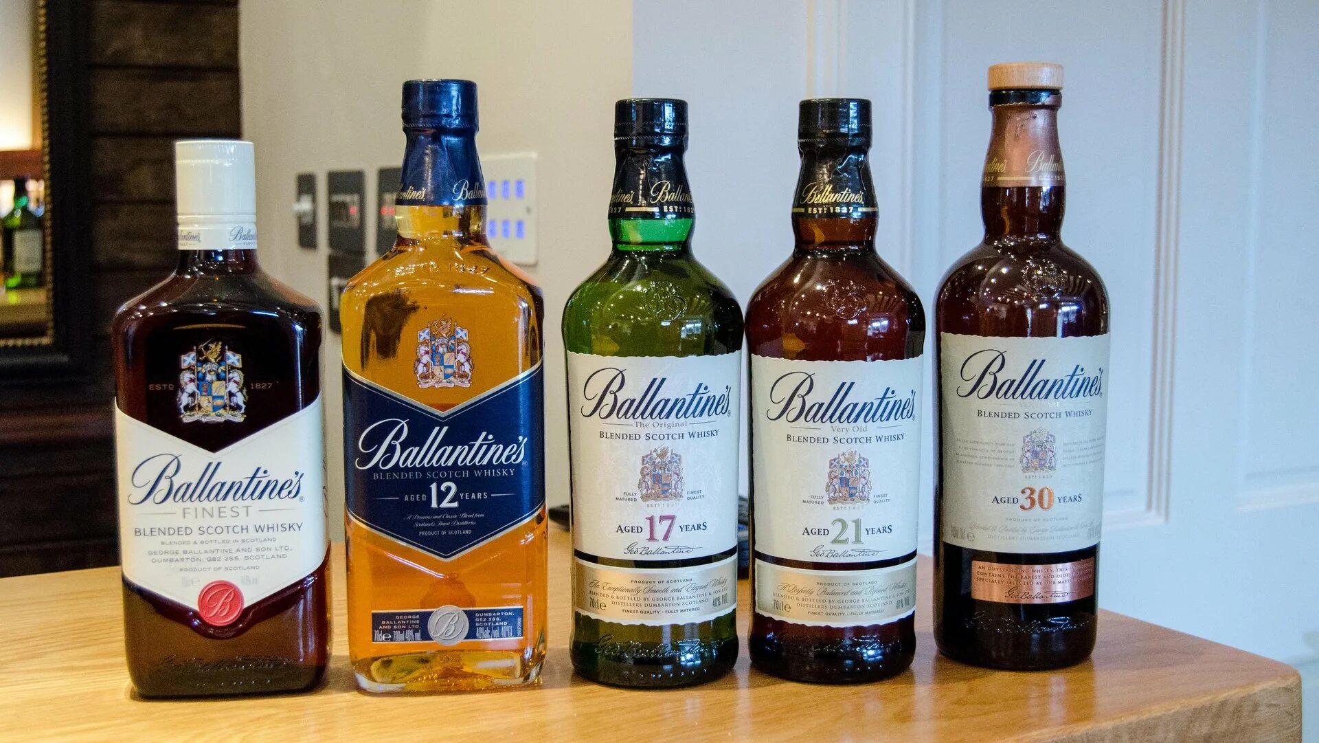 Balantais цена. Коньяк Баллантайнс. Ballantines 7. Виски Ballantine's. Бэллентайн виски.