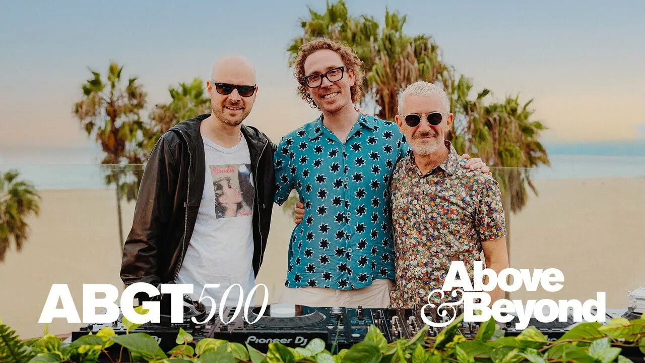 Group therapy 484. Anjunabeats 100. Therapy группа. Джонатан грант above beyond. Above and beyond вокалисты.
