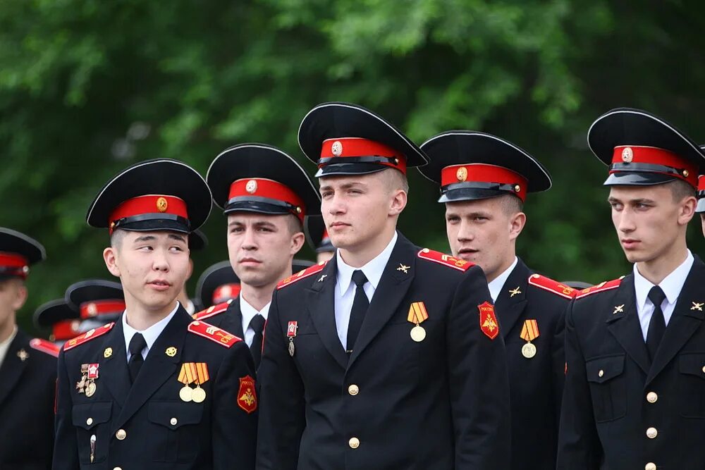 Участники сву. Суворовское училище в Новосибирске. Выпускники Суворовского училища.