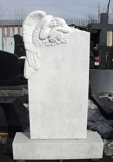 Памятники из светлого мрамора