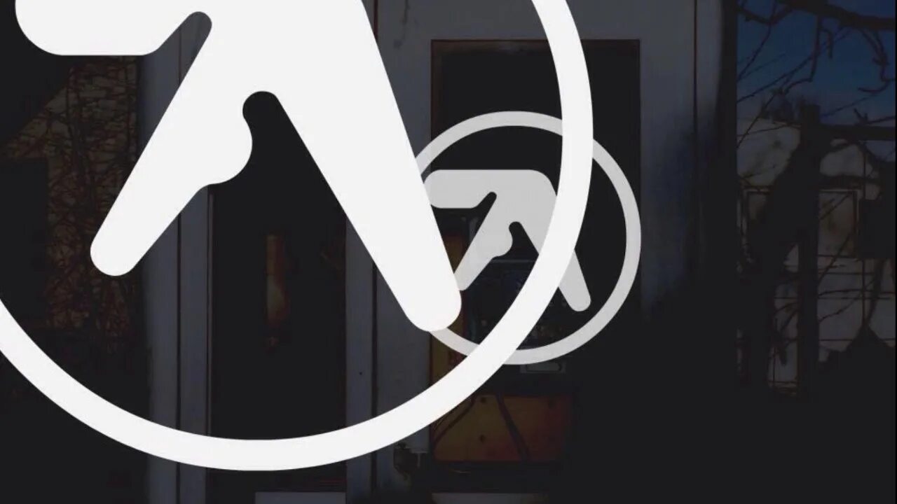 Xtal aphex. Aphex twin 1993. aphex twin обои. aphex twin лого. афекс твин логотип.