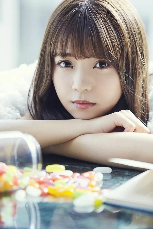 Айдол j-pop. Джой японские. Японские музыкальные группы девушек. Сакура мияваки до и после операции. Kwon eunbi.