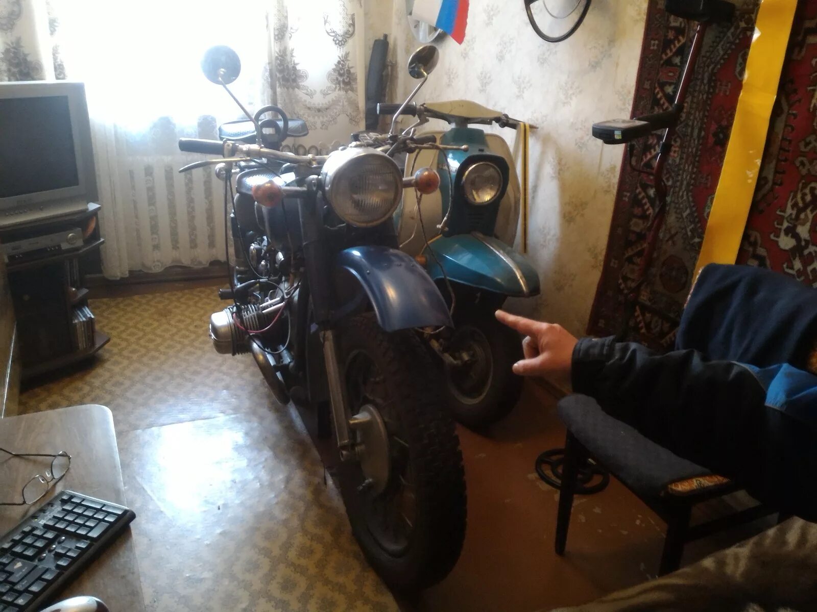 Спортивный центр в городе ирбит. Соседи ирбит. Соседи ирбит. Логотип игк ирбит. Ирбит радио.