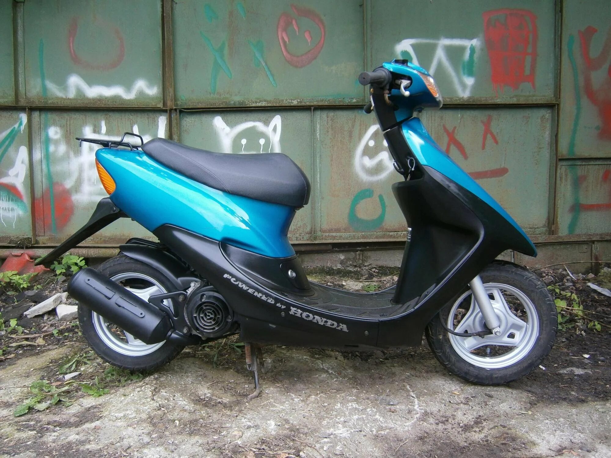 Honda dio af 35. Хонда дио af35. Хонда дио АФ 35. Хонда дио 33. Спортивный скутер Хонда дио.