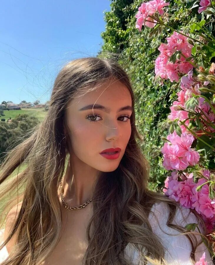 Ella grace. Ella grace 18. Ella grace. Ella grace cervetto. Ella grace cervetto.