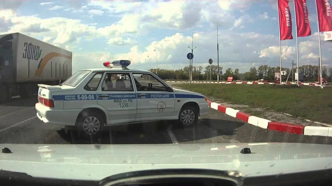 Гаи г октябрьский. Гаи г октябрьский. Ребенок с инспектором фотография красивая. Гаи г. Гаи г октябрьский.