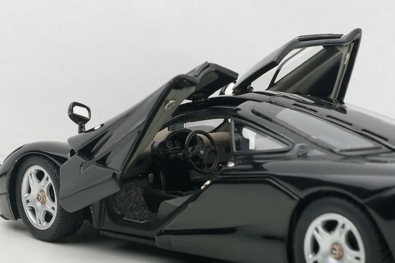 Items car. AUTOART MCLAREN f1 Drive. AUTOART 1/43. Diecast43 AUTOART. AUTOART 1/18 Scale model MCLAREN f1 gt5 2010.