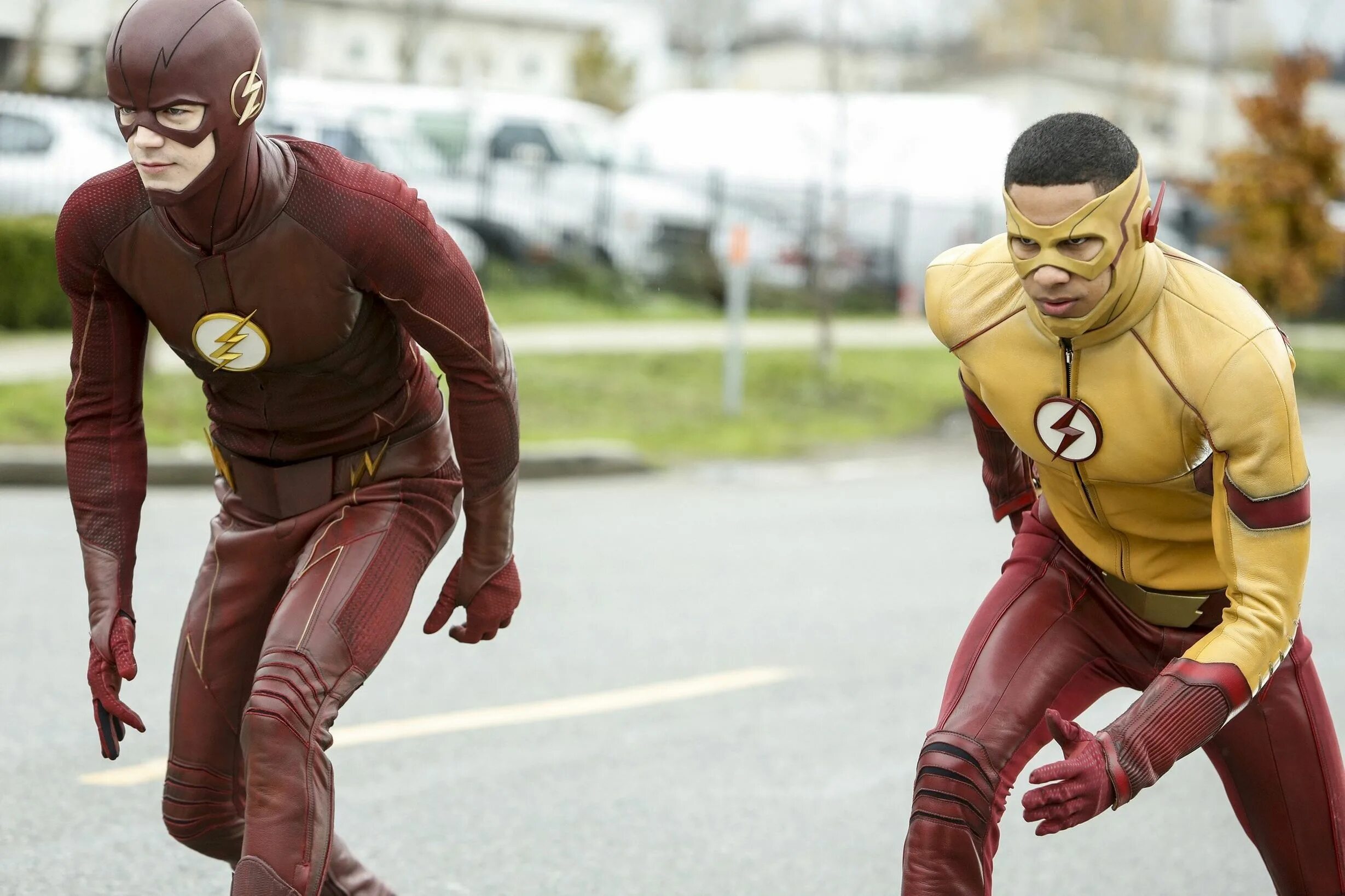 Random flash. Кейнан лонсдейл флэш. кейнан лонсдейл кид флэш. сериал «флэш» (the flash). барри аллен флэш.