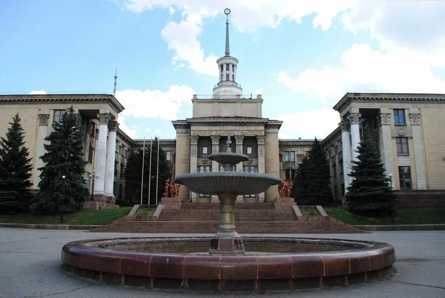 луганск столица лнр. город луганск лнр. луганск центр города. мой любимый город луганск. архитектура луганска.