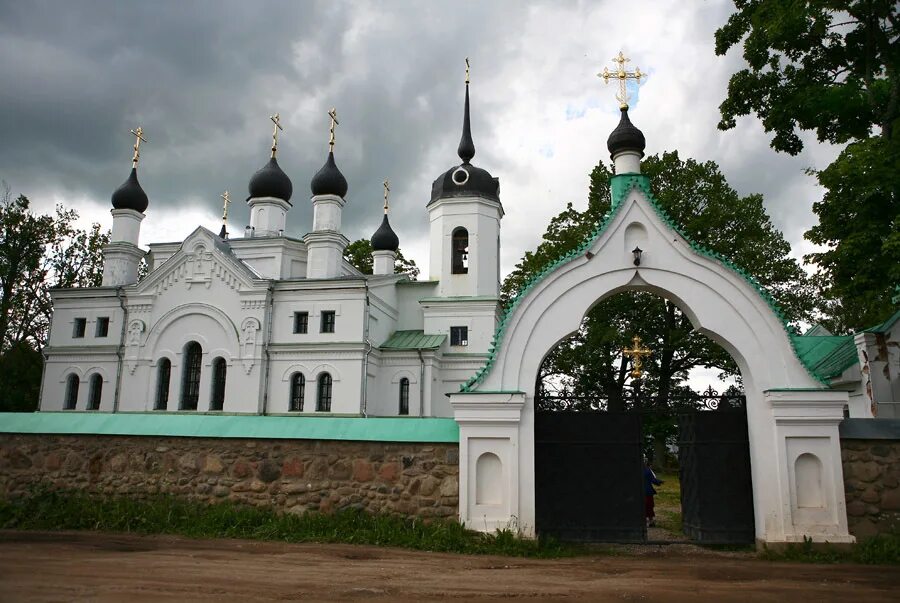 Женский монастырь святой троицы. Творожково Свято-Троицкий Творожковский женский монастырь. Творожковский Свято-Троицкий монастырь Псковская область. Творожковский женский монастырь в Псковской области. Троицкий женский монастырь Псковская область.