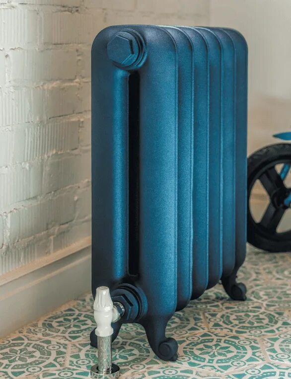 Чугунные радиаторы exemet mirabella. Чугунные радиаторы фото. Чугунные радиаторы фото. Exemet rococo 660. Радиатор чугунный guratec victoria 960 х5.