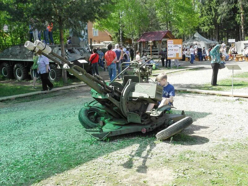 Ивановский военный музей. Музей техники Черноголовка Московская область. Музей Ивановское Черноголовка военно-технический. Военный музей в Черноголовке. Село Ивановское музей техники.