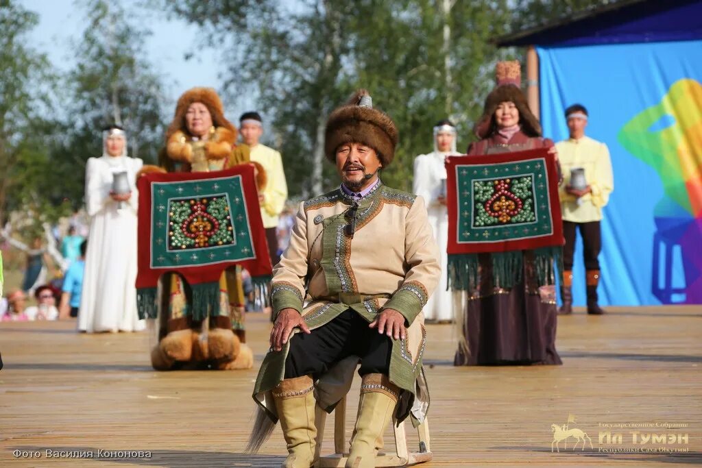 Юнеско олонхо 2005. Олонхо юнеско. Встреча шедевров юнеско на земле олонхо. Олонхо юнеско. Олонхо юнеско.