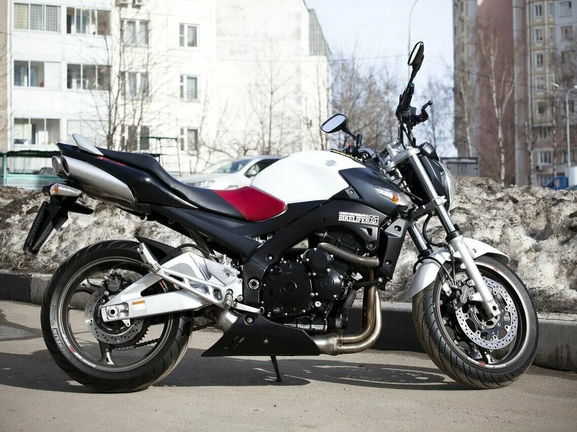 Suzuki gsr 600 2006г. Suzuki gsr 600. Suzuki gsr 600 2013. Suzuki gsr 600 custom. Gsr suzuki 2006.