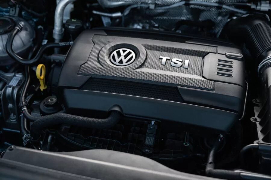 Vw passat b8 двигатель. Двигатели фольксваген 2018. Tiguan 2021 двигатель. Двигатели фольксваген 2018. Пассат б8 моторный отсек.