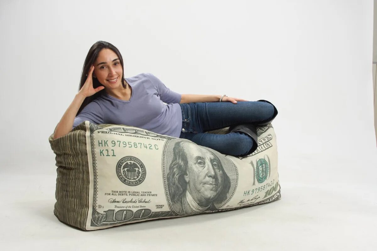 Деньги под про. Финансовая подушка. Финансовая подушка безопасности. Подушка с деньгами. Финансовая денежная подушка.
