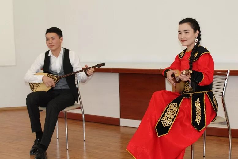День влюбленных в казахстане 15 апреля