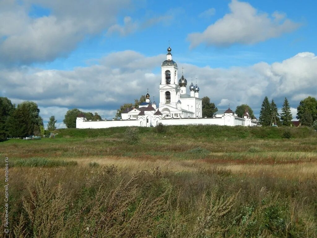 Село годеново переславль залесский. Антушково монастырь сошествия. Погост крест ивановская область. Антушково монастырь сошествия. Погост крест антушково.