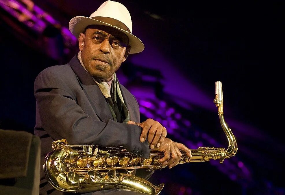 Джаз труба. Луи армстронг фото. Луи армстронг (louis armstrong). Джаз труба. Джазмен гарретт 5 букв сканворд.