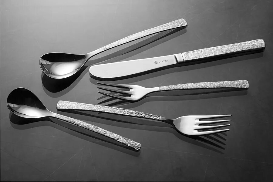 Для приготовления пирожных взяли несколько столовых ложек. Задача с граммами. Для приготовления варенья на две части ягод берут три части сахара. Сколько грамм в 1 столовой ложке. Для приготовления пирожных взяли несколько столовых ложек.