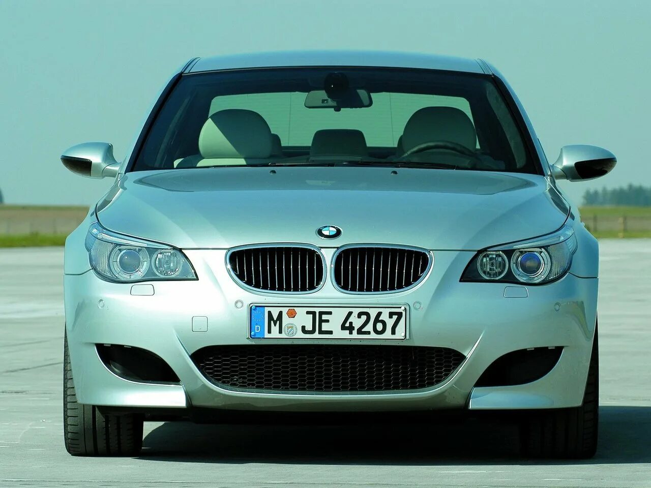 Машина bmw m 5. BMW m5 седан. BMW 5 e60. BMW m5 IV (e60/e61). BMW m5 e60 2004.