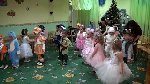 Утренник в саду младшая группа
