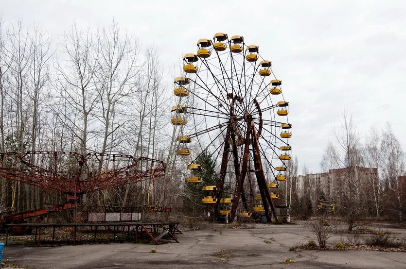 Chernobyl на русском. Фтока Припяти. Припять в 2010 году. Припять архитектура. БКТ Чернобыль.