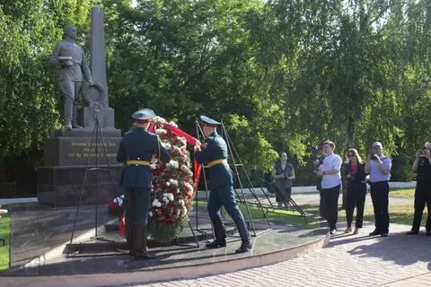 Сценарий на 9 мая 2024 у памятника