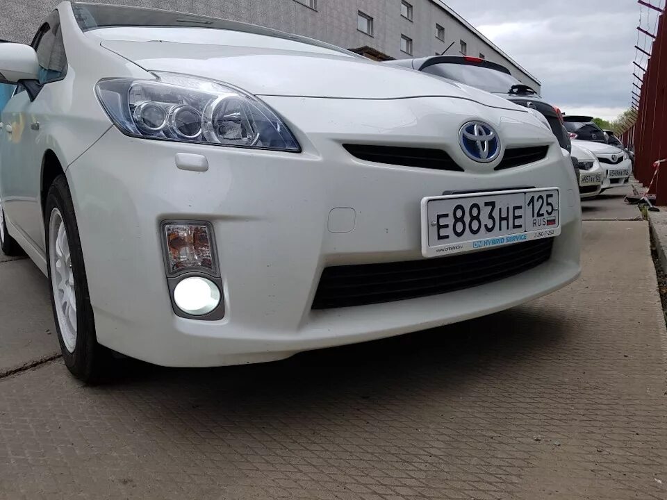 ПТФ Prius 30. Противотуманки на тойоту Приус 30. Туманки Приус 2011. Фара Приус 30. Птф приус