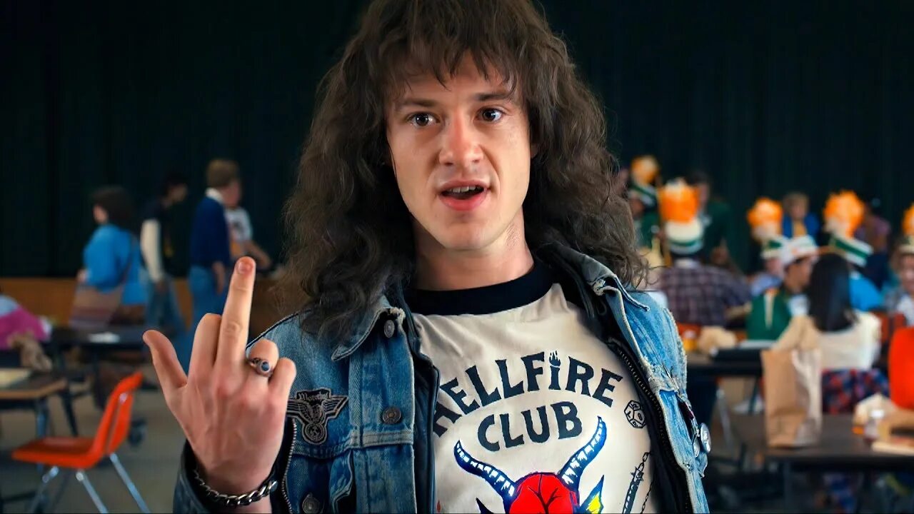 очень странный факультет. элайджа вуд 1998. дастин 4 сезон. финн вулфорд очень странные дела 3. элайджа вуд в фильме факультет.