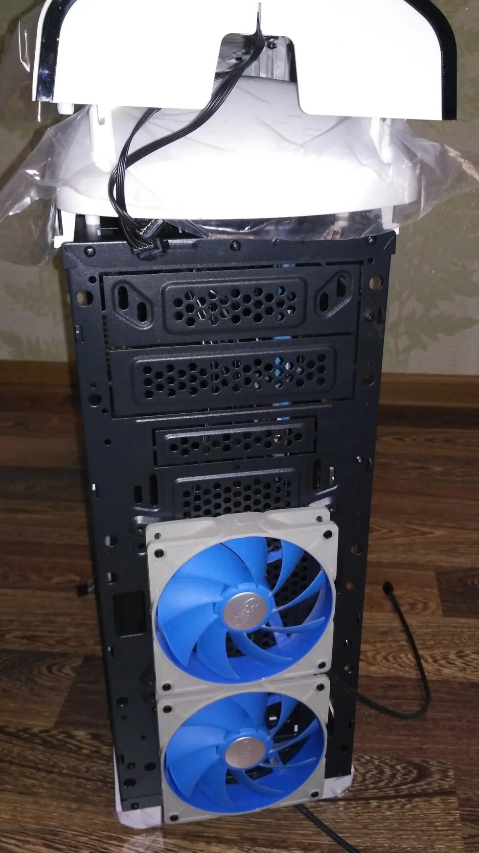 Thermaltake c22. Thermaltake c22 rgb snow edition. versa c22 rgb. корпус thermaltake versa c22 rgb snow edition. корпус thermaltake versa c22.