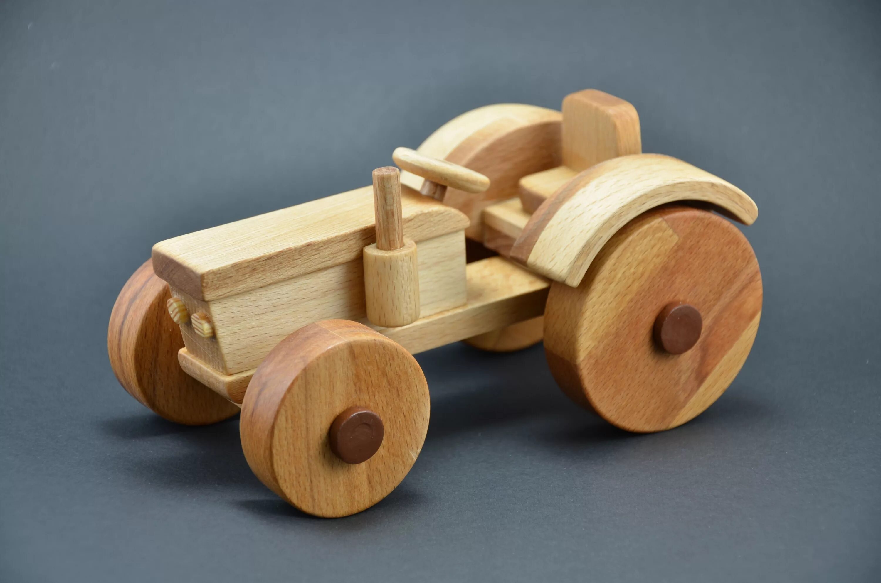 Wooden s. Деревянные игрушки. Игрушки из древесины. Деревянные игрушки для детей. Детские игрушки из дерева.