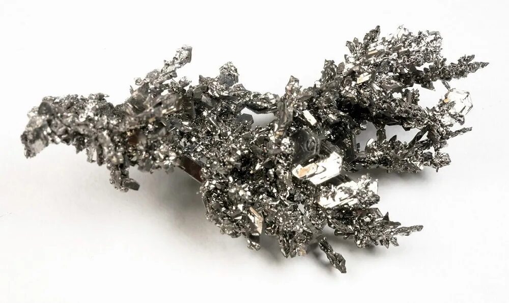 Какой самый сильный металл. Ванадий ниобий Тантал. Титан металл химические элементы. Титан (элемент). Титаниум металл.