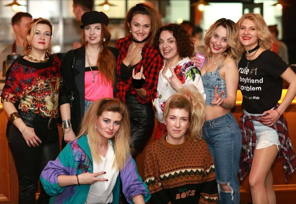 80-е америка мода. 80-е америка мода. Одежда 90х женщины. Одежда 90х женщины. Одежда 90х женщины.