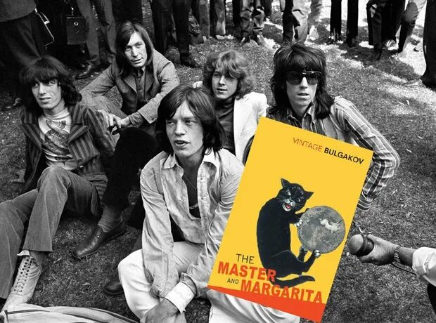 Rolling stones sympathy for the devil. Мик Джаггер Sympathy for the Devil. Rolling Stones Devil Sympathy. Sympathy for the Devil" группы the Rolling Stones. Мик Джаггер Sympathy for the Devil концерт.