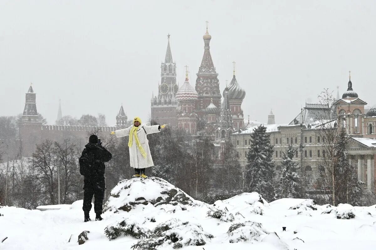 Сильный мороз в москве. Морозы в Москве. Московские Морозы. Холодно в Москве.