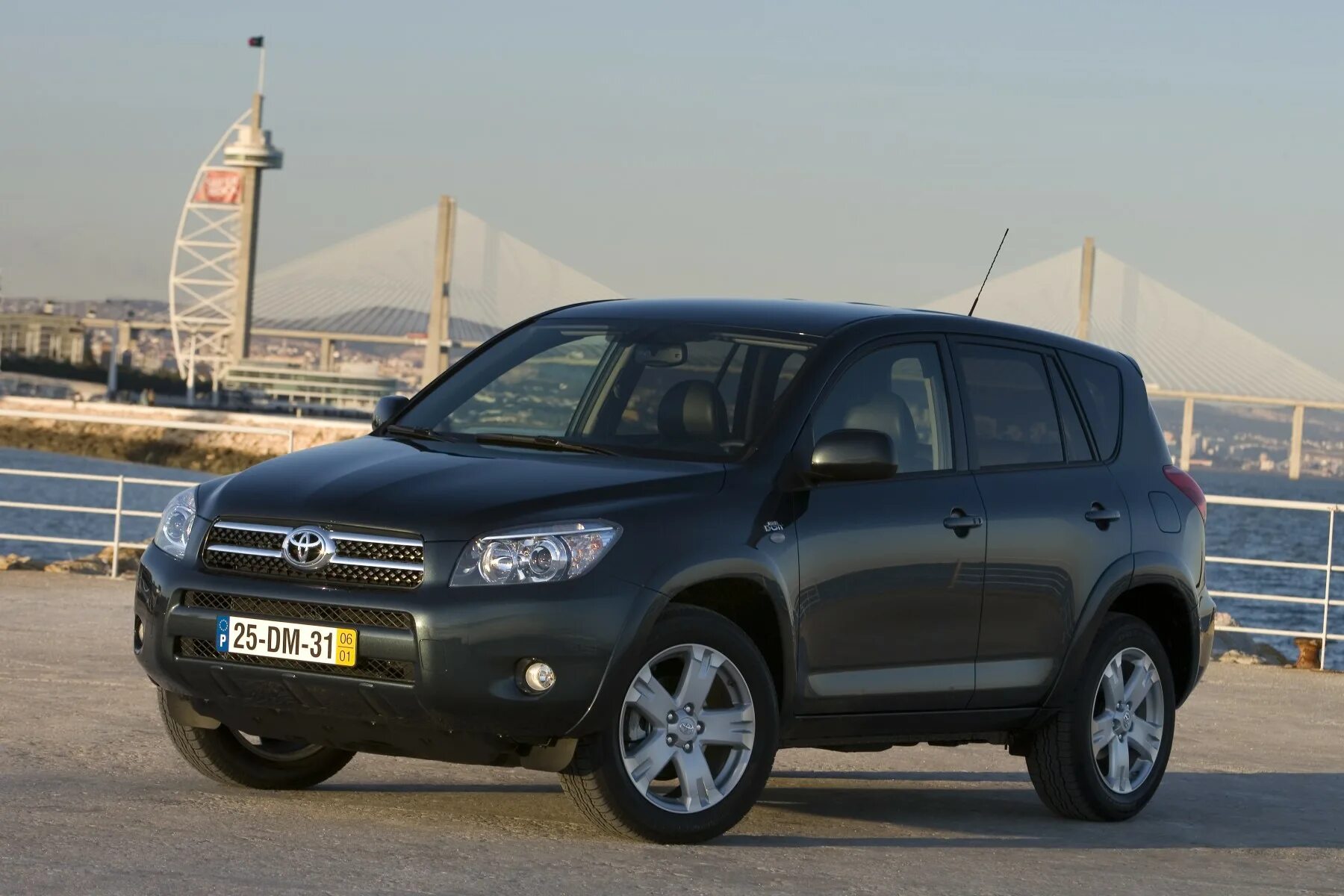 Характеристика тойота рав. Toyota rav4 2006. Тойота рав 4 2006. Toyota rav4 2006 2.4. Toyota RAV 2006.