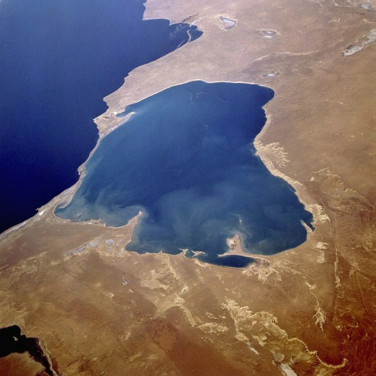Каспийское море солонее черного. Каспийское море залив кара-богаз-гол. туркмения: залив кара-богаз-гол.. карабогаз туркменистан. пролив кара богаз.