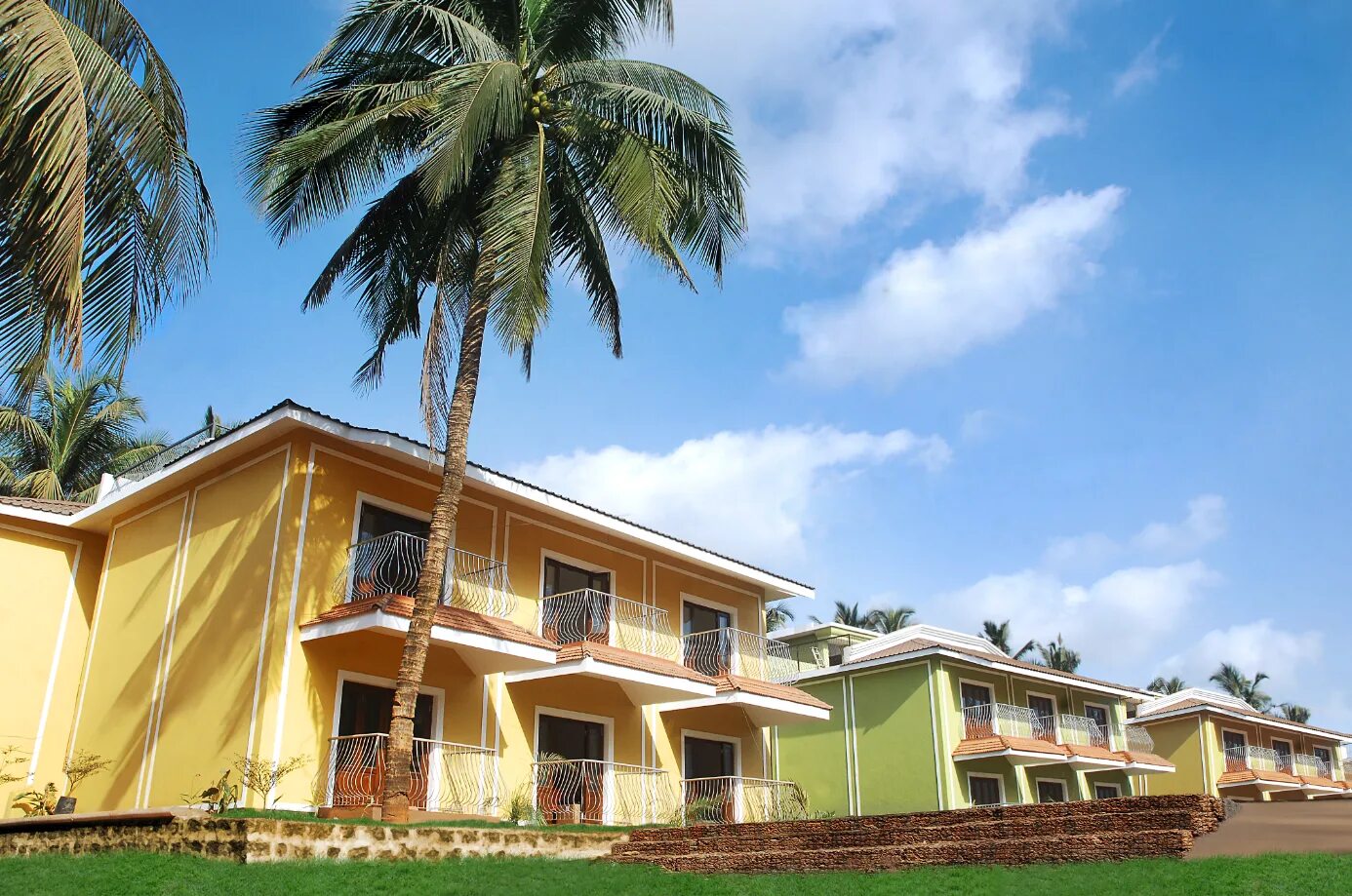 South palm resort maldives 4 ****, мальдивы, адду атолл. South palm resort 4 адду атолл. Club mahindra acacia palms 4 гоа. South palm resort 4*. Гоа юг palm grove cottages 3.