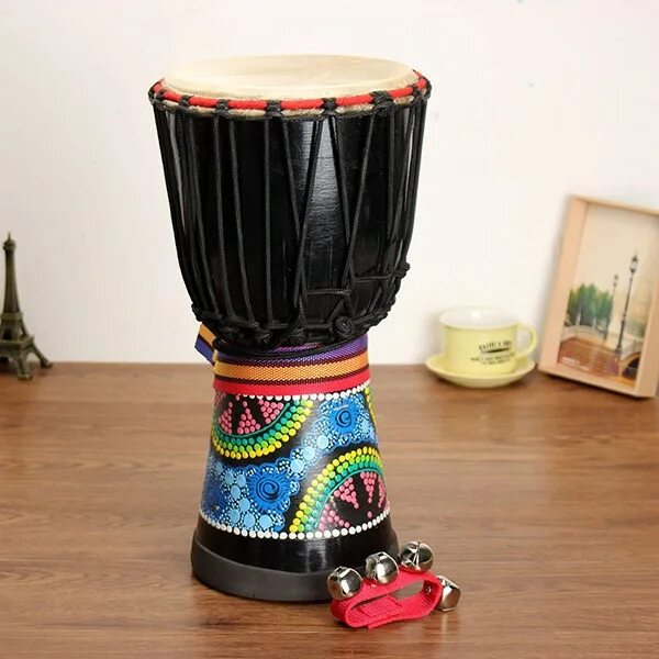 джамбе. этнический ударный музыкальный инструмент. барабан джембе "тонкий бит". джамбе. джамбе.