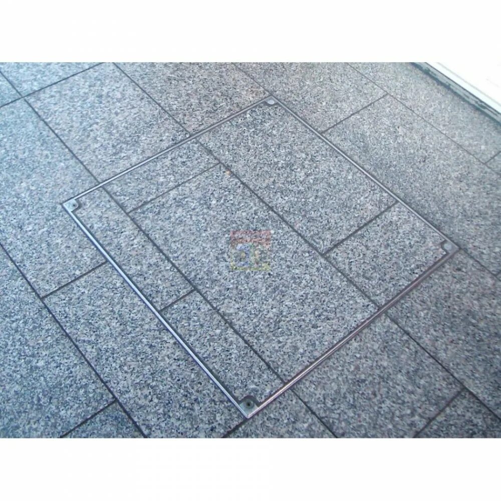 Люк под брусчатку и тротуарную плитку. Люк канализационный под брусчатку. Люк брусчатки. Люк брусчатки. Люк брусчатки.